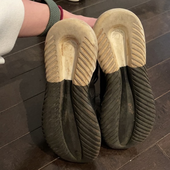 Adidas Sneaker - Picture 3 of 5